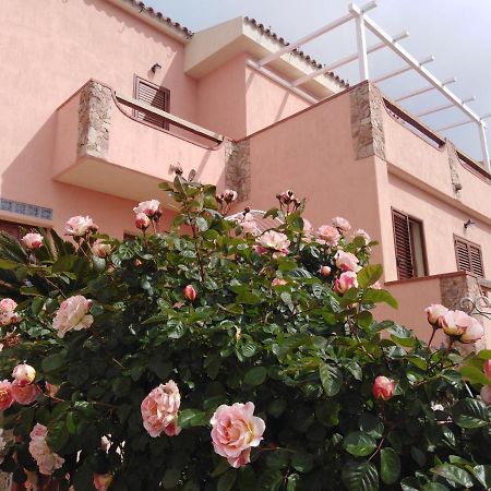 Bed and Breakfast The Roses Garden La Maddalena  Exterior foto