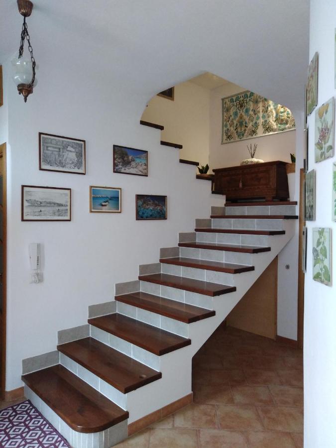 Bed and Breakfast The Roses Garden La Maddalena  Exterior foto